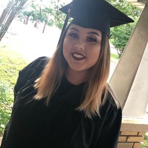 Meet your Posher, Savannah